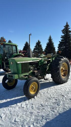 John Deere 2120 Diesel Tractor