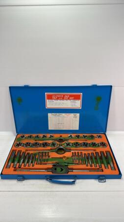TAP & DIE SET