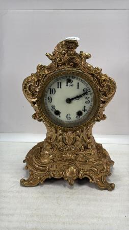 BRASS COLOURED MANTLE CLOCK