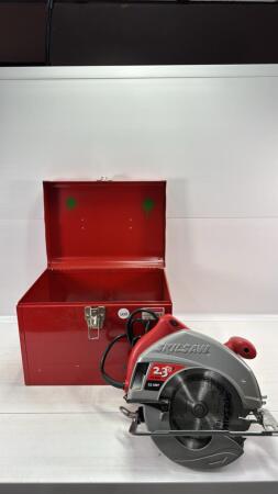 7 1/4IN SKIL SAW IN STEEL MASTERCRAFT CASE