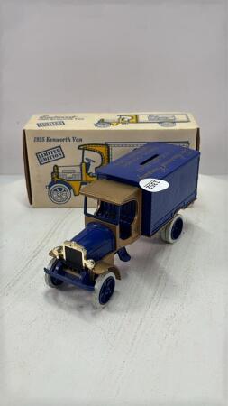 THE EASTWOOD CO. 1925 KENWORTH VAN