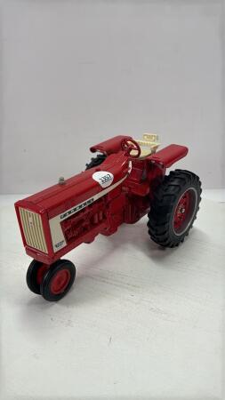 FARMALL 706 DIESEL NARROW FRONT TRACTOR