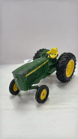 JOHN DEERE TRACTOR