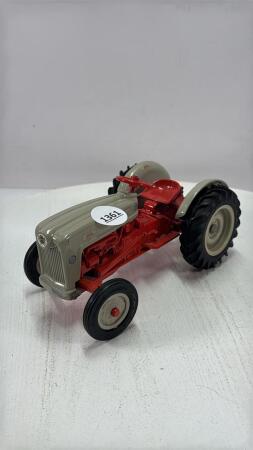 FORD GOLDEN JUBILEE MODEL