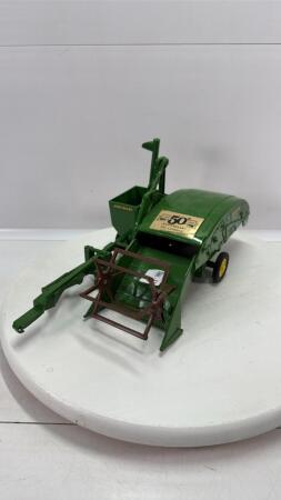 JOHN DEERE NO 12A PULL TYPE COMBINE