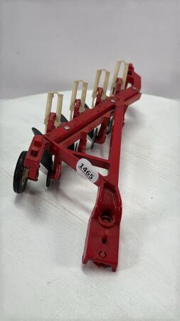 4 BOTTOM PLOW