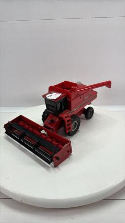 CASE INTERNATIONAL 1680 COMBINE WITH FLEX HEAD