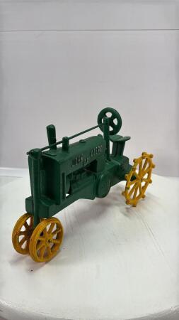 CAST IRON JOHN DEERE TRACTOR