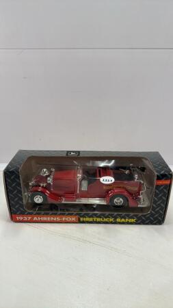JOHN DEERE COMPANY 1937 AHRENS-FOX FIRE TRUCK