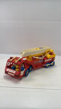 PLASTIC TOY FIRE TRUCK & TRAILER WITH LADDER BOOM