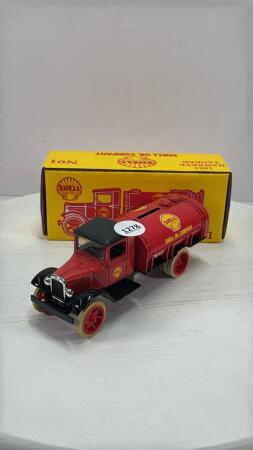 SHELL OIL COMPANY 1931 HAWKEYE TANKER