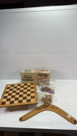 DELUXE OAK CHESS CABINET WITH PIECES & BOOMERANG