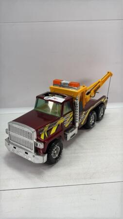 NYLINT TIN TOWING & RECOVERY TRUCK