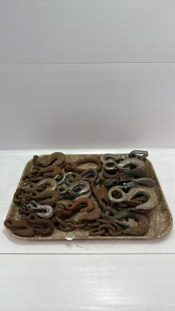 ASSORTED LOT OF CHAIN HOOKS