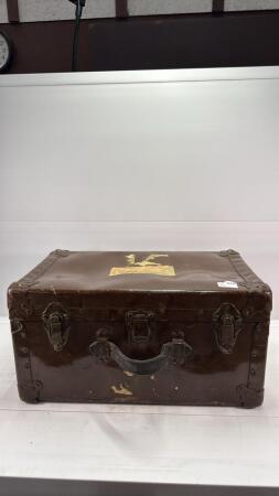 VINTAGE TRUNK