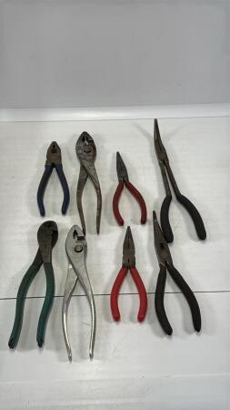 (8) SETS OF ADJUSTABLE/NEEDLENOSE/LINESMAN PLIERS