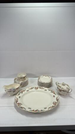 PARTIAL LOT MARLBORO DISHES