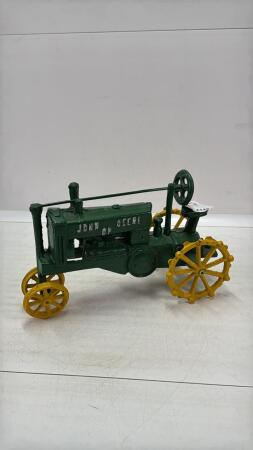 JOHN DEERE CAST IRON TRACTOR