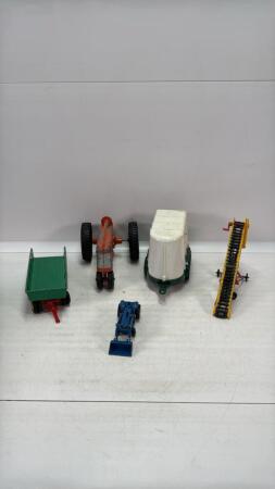 MISCELLANOUS TOY LOT