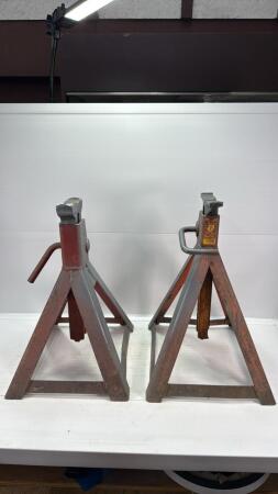 SET OF (2) 7 TON JACK STANDS