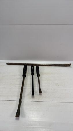 (4) PRY BARS