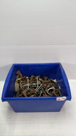 CONTAINER WITH VARIOUS USED EXHAUST CLAMPS&UBOLTS