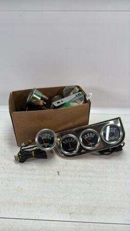 ASSORTED LOT OF AUTOMOTIVE GAUGES