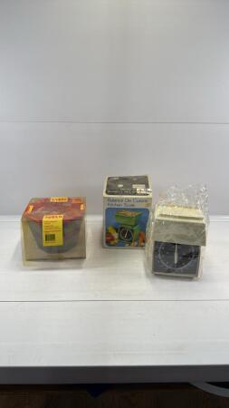 KITCHEN SCALE & SORT'N BANK