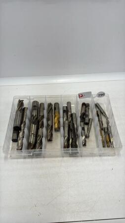 ASSORTMENT OF MILLING BITS IN TRAY