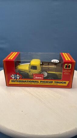 HOME HARDWARE 1954 INTERNATIONAL PICKUP TRUCK