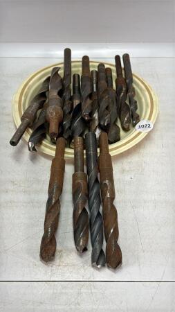 APPROX. 16 LARGE DRILL BITS
