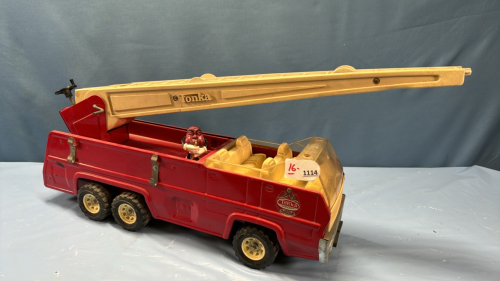 Tonka Tin Fireman's Ladder Truck