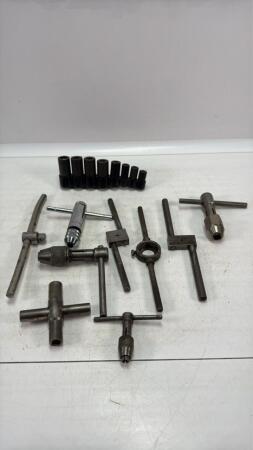 ASSORTED LOT OF TAP HANDLES ETC