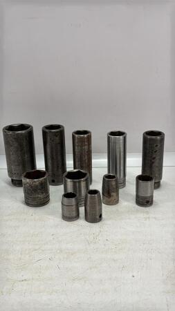 ASSORTED LOT OF SNAP-ON & MAC 1/2IN DRIVE SOCKETS