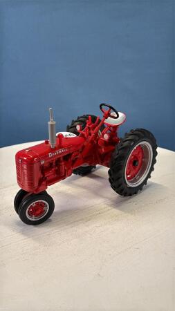 FARMALL SUPER C NF TRACTOR
