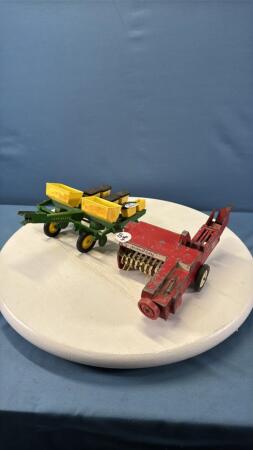 JOHN DEERE 4 ROW PLANTER & INTERNATIONAL BALER