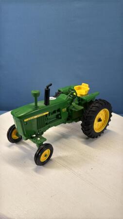 JOHN DEERE 4010 DIESEL TRACTOR