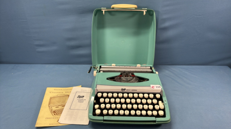 Smith Corona Manual Typewriter