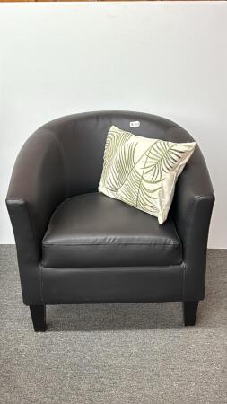 VINYL TUB CHAIR