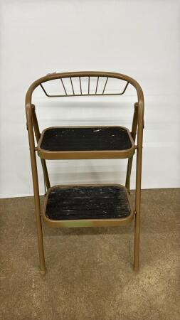 METAL 2 STEP STEP STOOL FOR SHOP USE