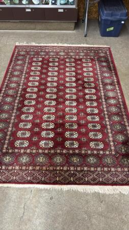 AREA RUG