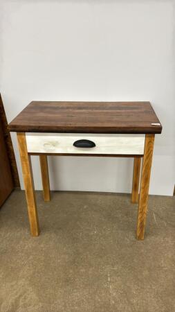 WOODEN TABLE WITH DRAWER