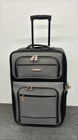 AIR CANADA SUITCASE WITH WHEELS