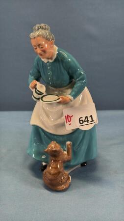 ROYAL DOULTON "THE FAVOURITE"