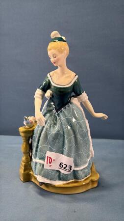 ROYAL DOULTON "CLARINDA"