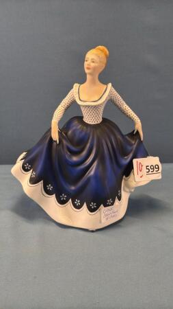ROYAL DOULTON "LISA"