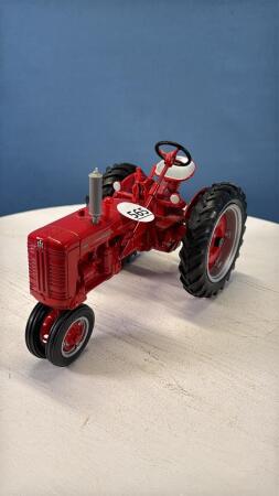 FARMALL 200 NF TRACTOR