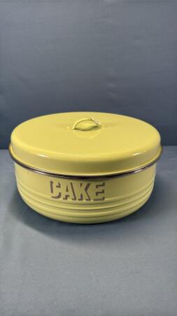 TYPHON CAKE TIN
