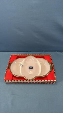 MILK GLASS ANHCOR HOCKING RELISH DISH