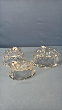 (3) OVAL JELLO MOULDS